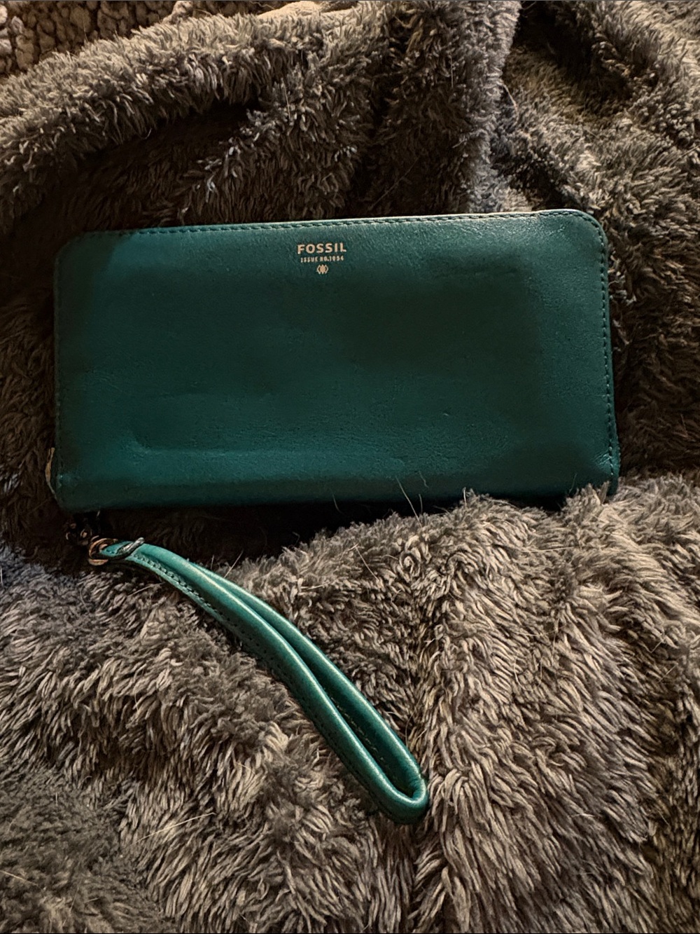 Fossil Emerald /Teal Zip Wristlet Wallet